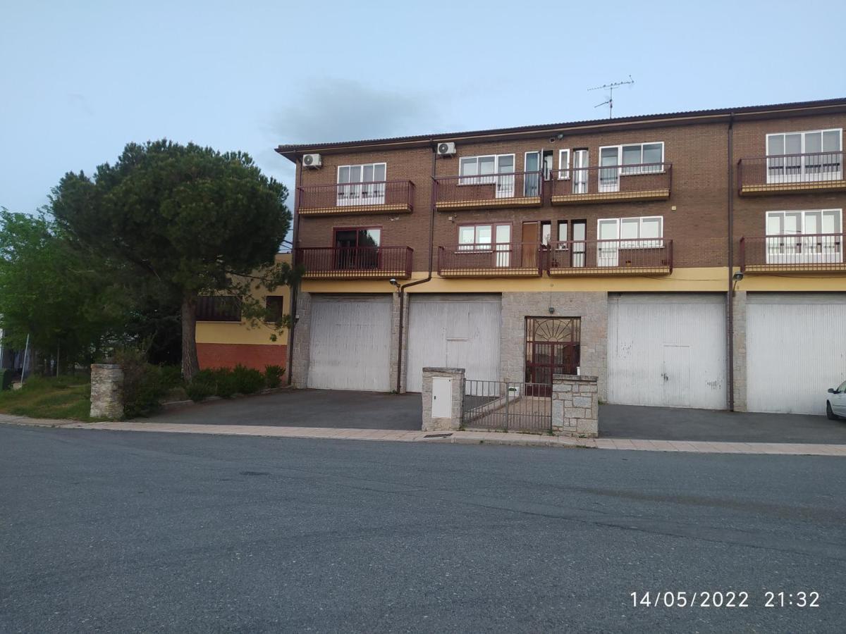 Piso Navas 2 Navas de San Antonio Exterior foto